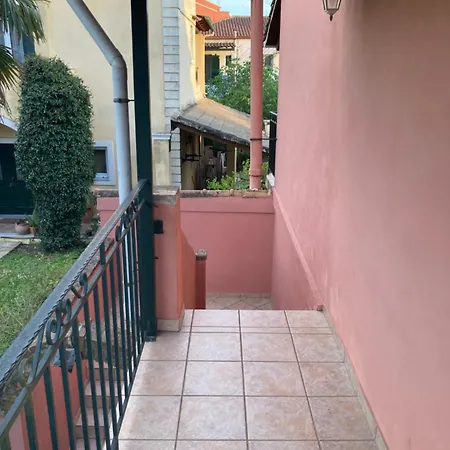 στην κέρκυρα