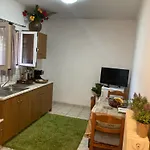 Olea Garden דירה Kanálion